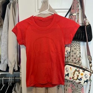 Lululemon swiftly tech cropped shirt size 4